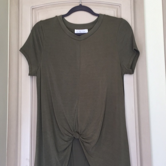 Long Olive Green Knotted Top size Large - Picture 4 of 6